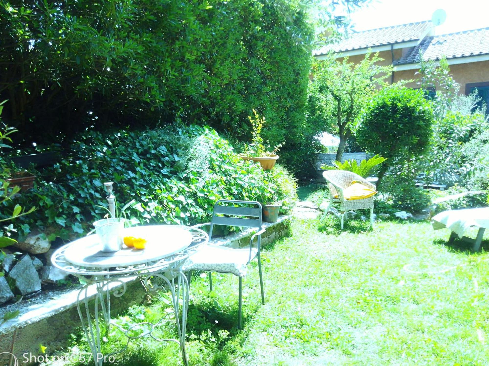 Home Shanti Гроттаферрата Экстерьер фото